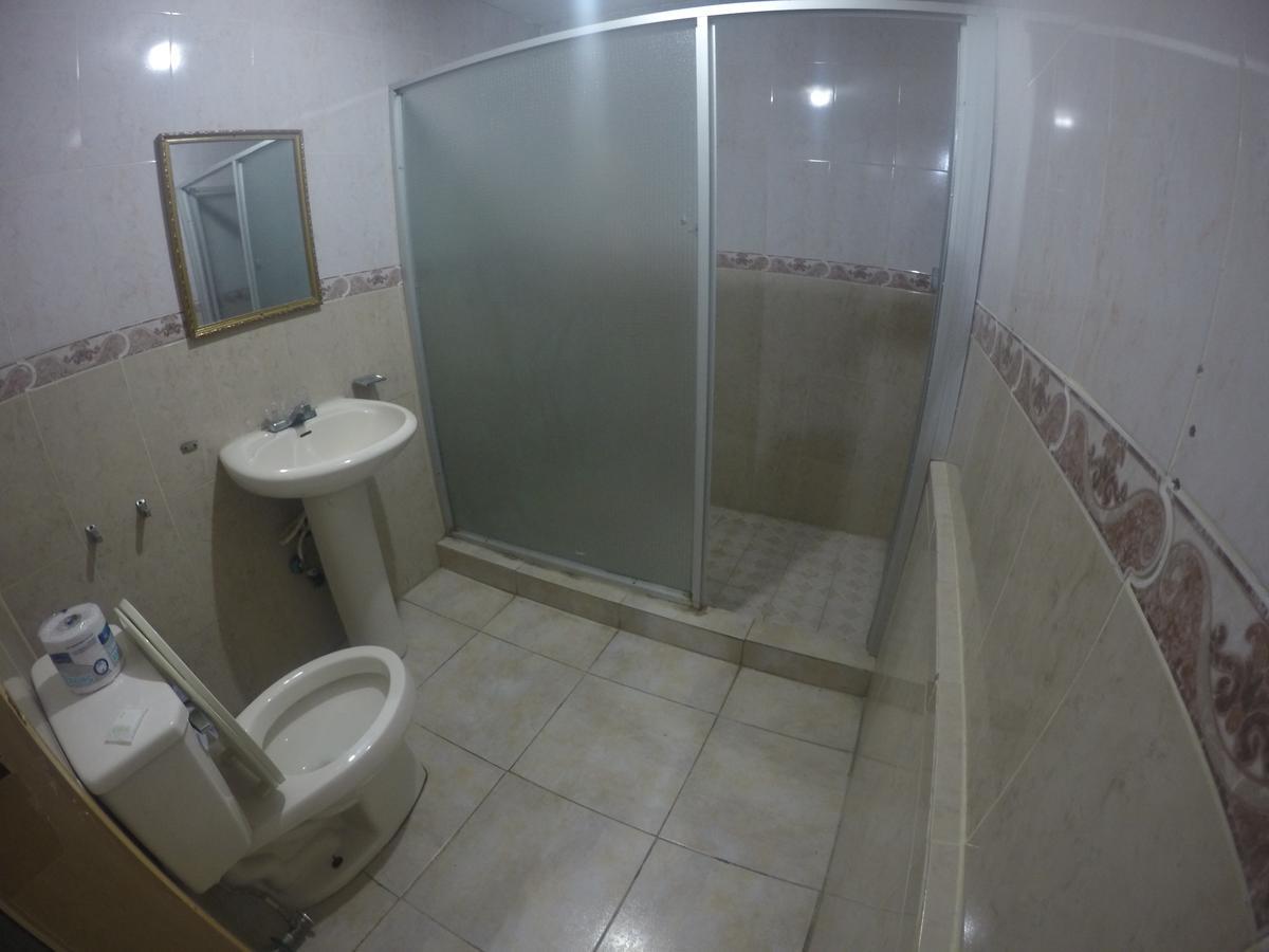 Backpacker Inn Kota Panama Bagian luar foto